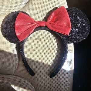 Disney Parks Minnie Mouse Headband Ears Black Sequin Ears Red Sequin Bow